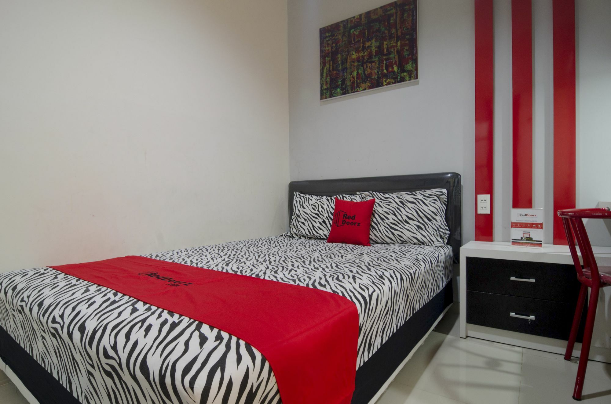 Hotel Reddoorz Near Lawang Sewu Semarang Esterno foto